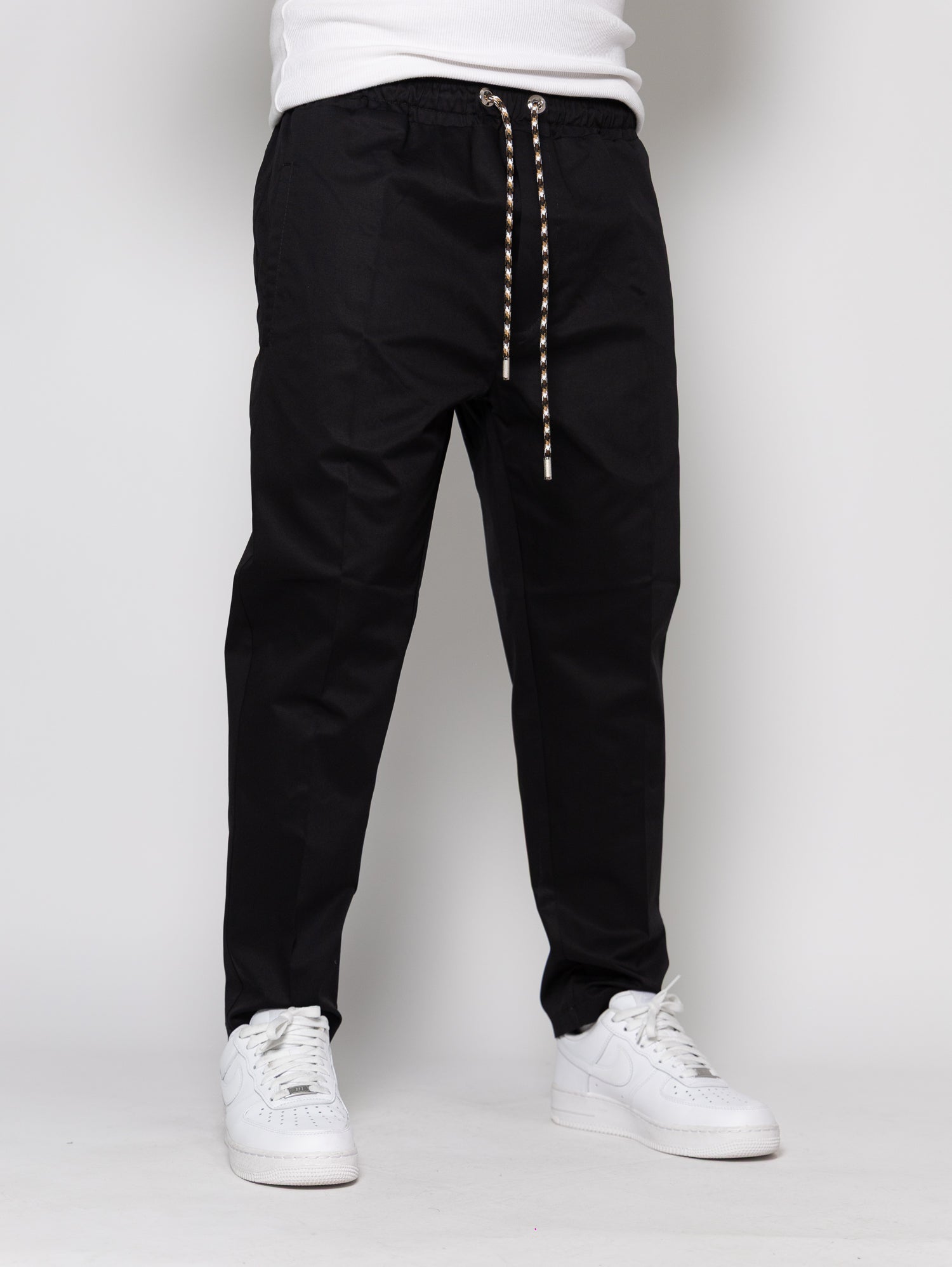 NAIN SOLDIER EST NERO